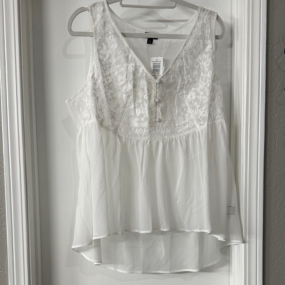 torrid White Sleeveless Embroidered babydoll Tank